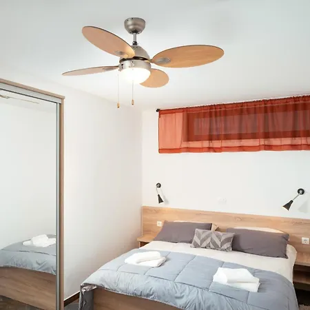 Hillside Apartament *